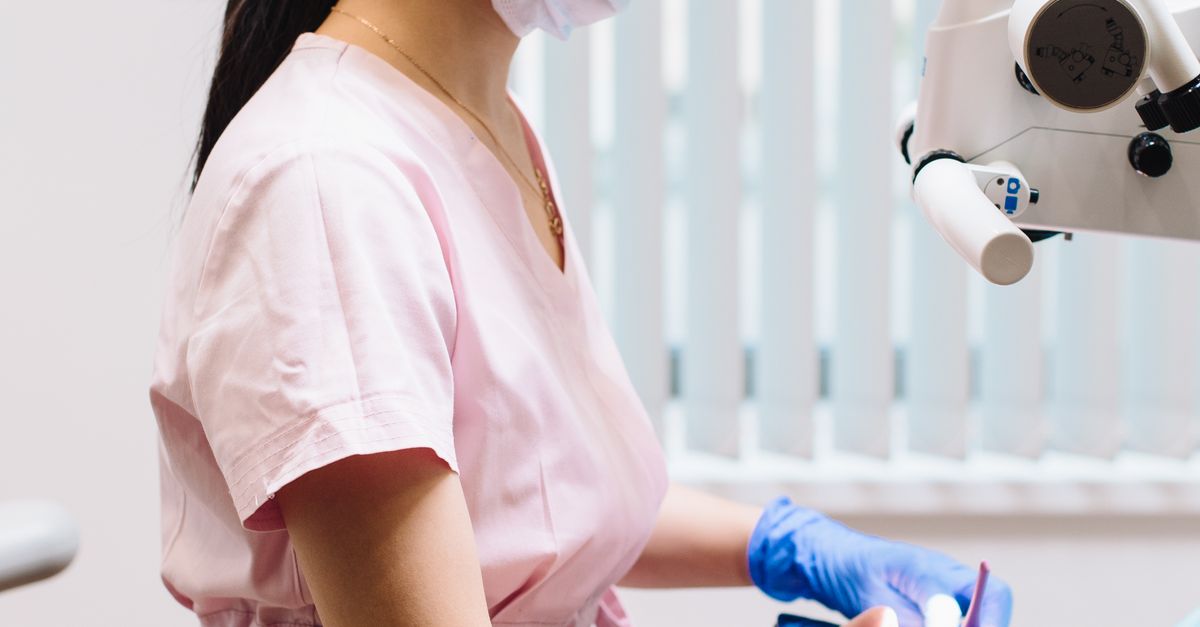 How to Verify the Credentials of a Family Dentist in Broadmeadows